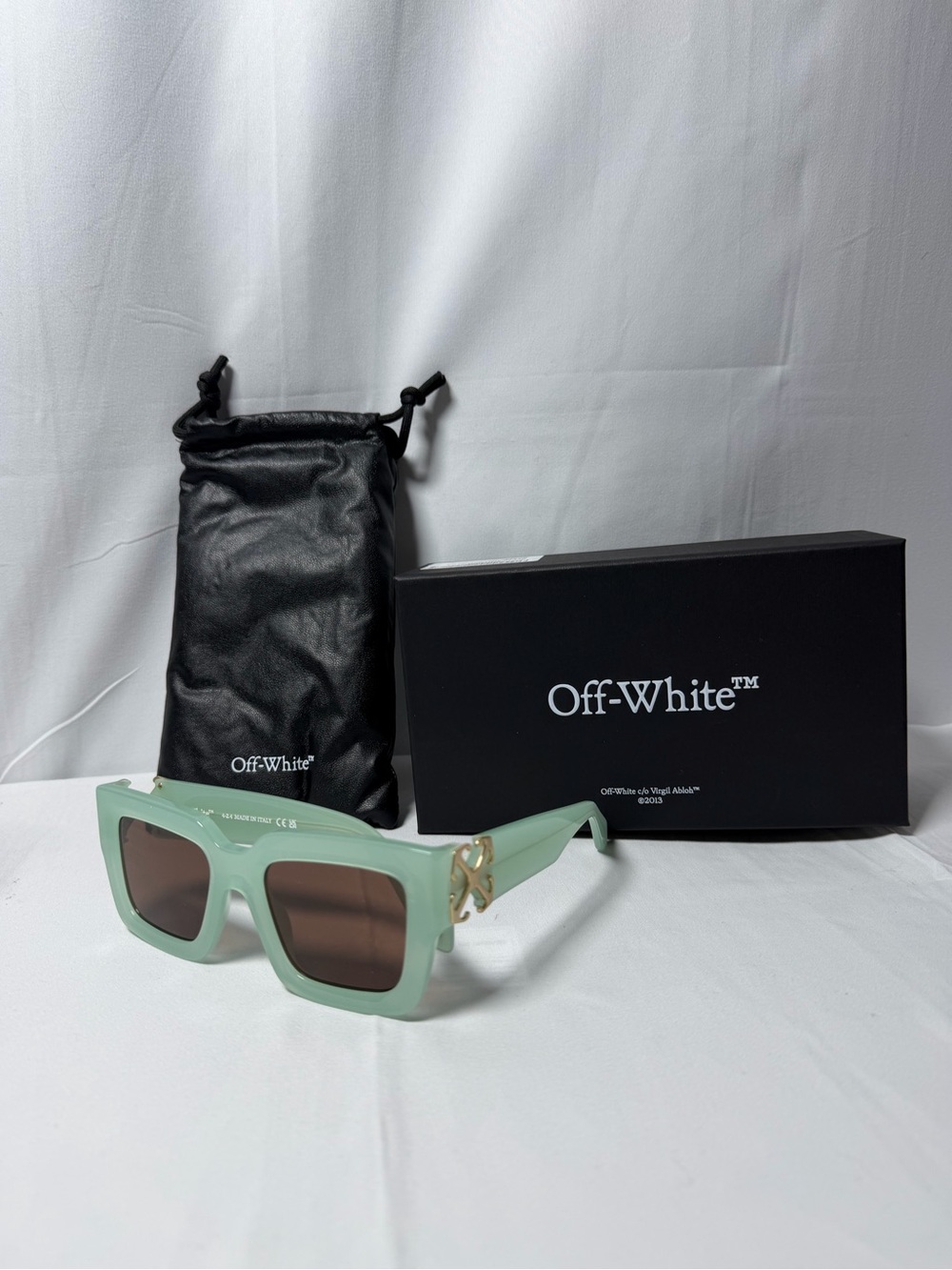 Brand New Off-White Women's Sage Green Square Sunglasses